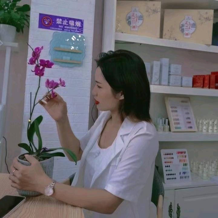 顲顲看皮肤+招直播学徒