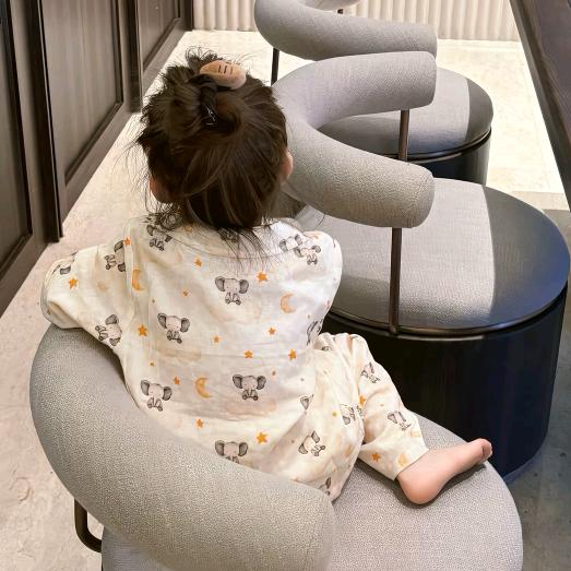 98岁叙利亚老奶炕头蹦迪