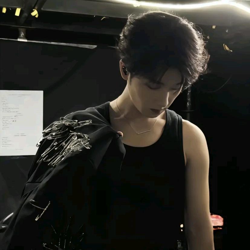蒋小姐୧(๑•̀⌄•́๑)૭