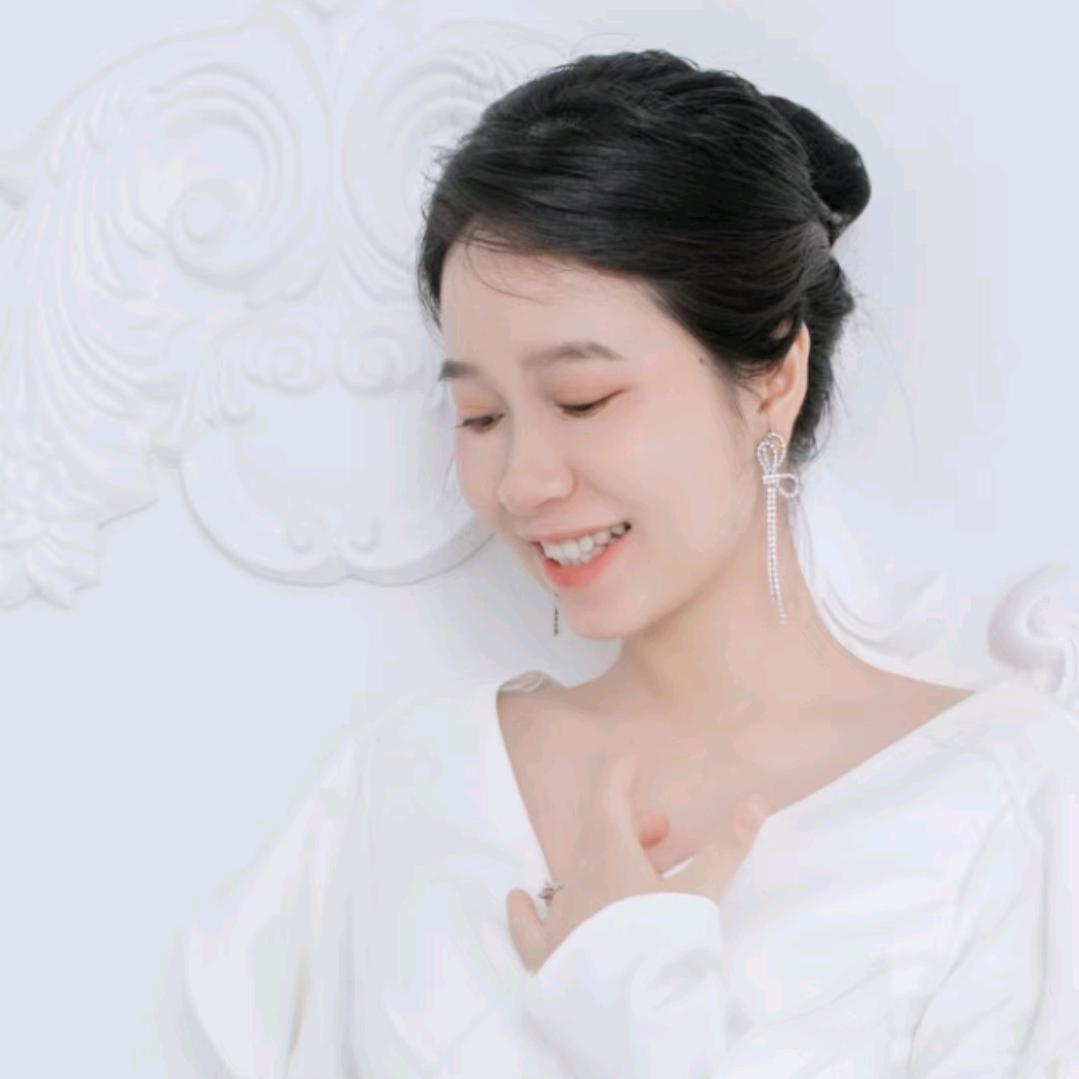 Lily丽丽