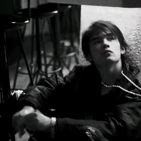 小小大ㅤ￴￴￴ ￴￴