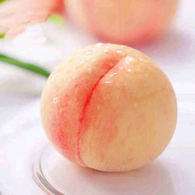 新沂踢球山水蜜桃经营店