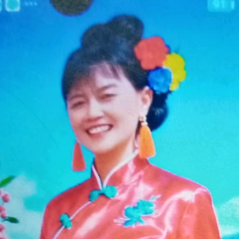 刘姐65岁爱唱歌