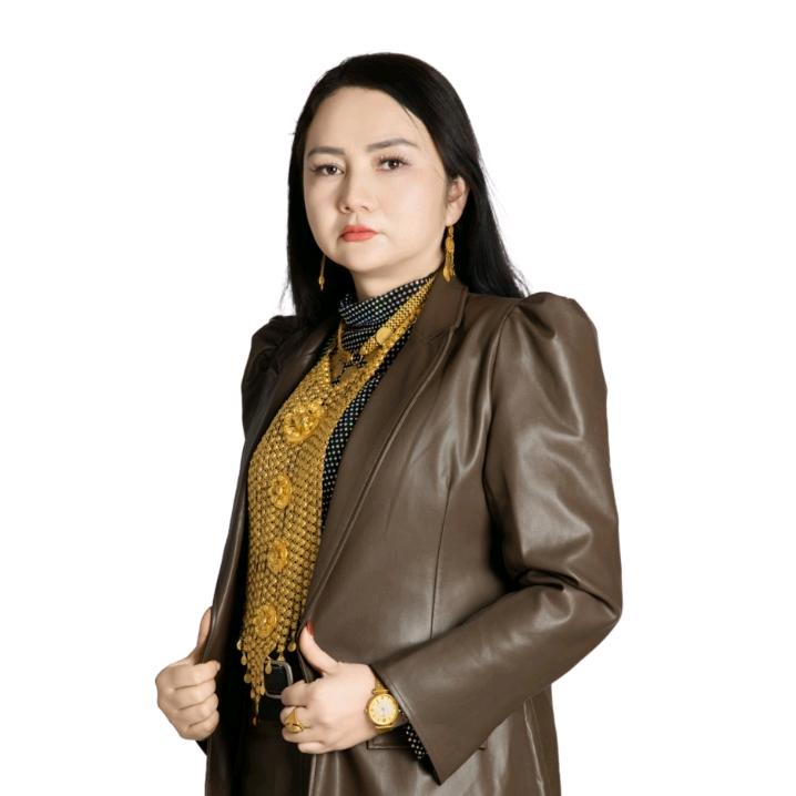 bilim bulak 服装设计师