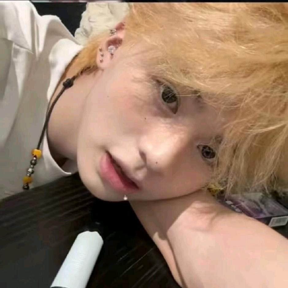 (T怪男孩T)