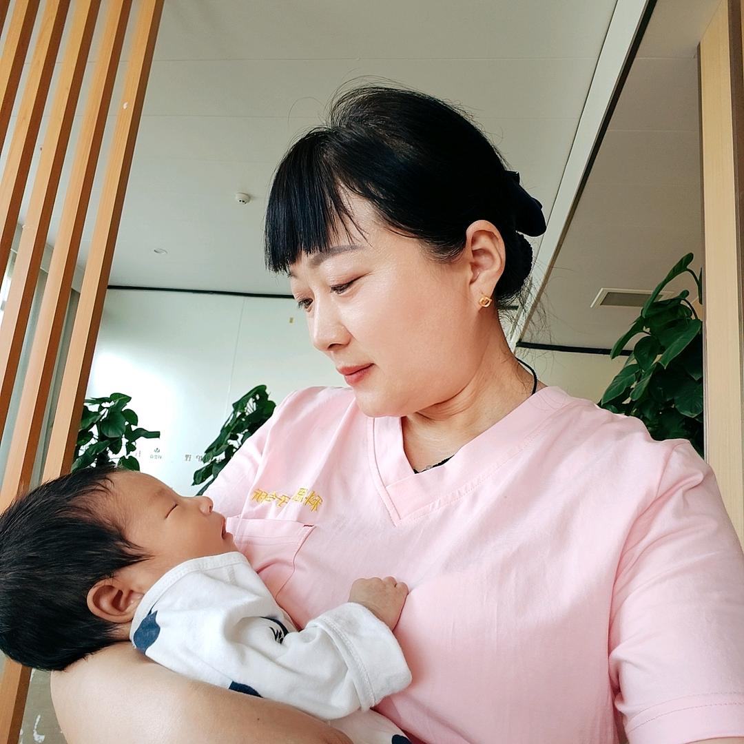 @月嫂丽姐