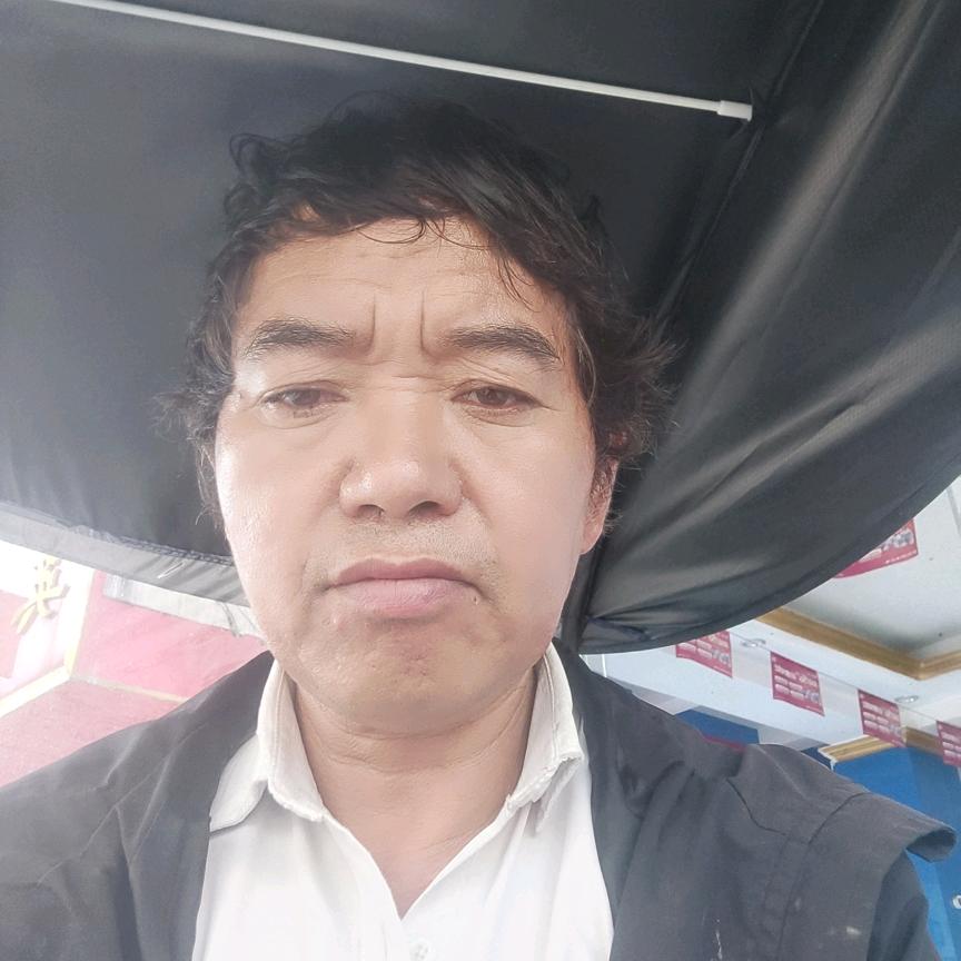 美丽的小姐姐。