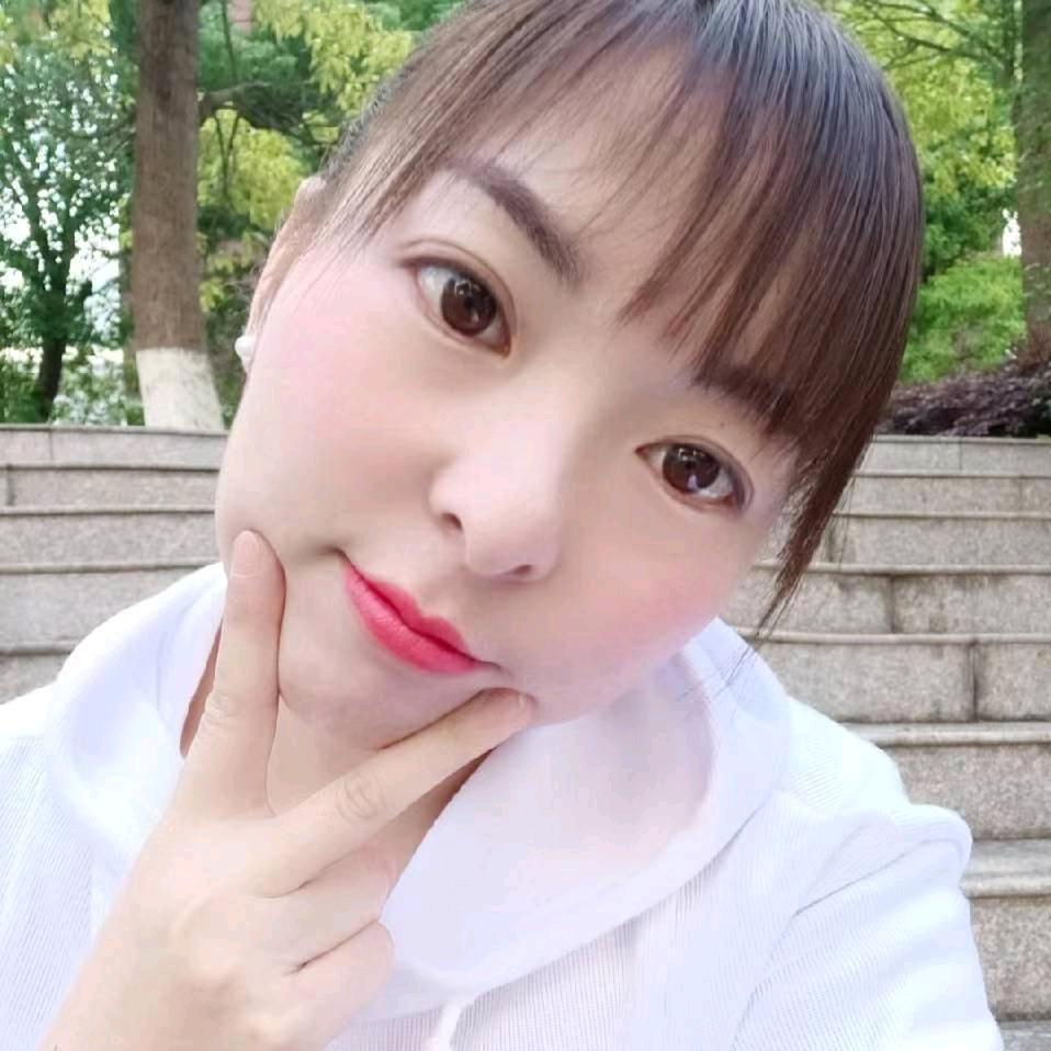 一颗带❤️的棒棒🍭