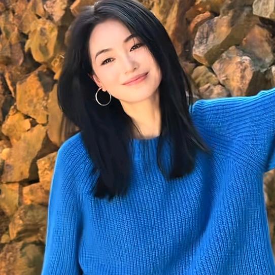 叶可可轻奢穿搭衣橱