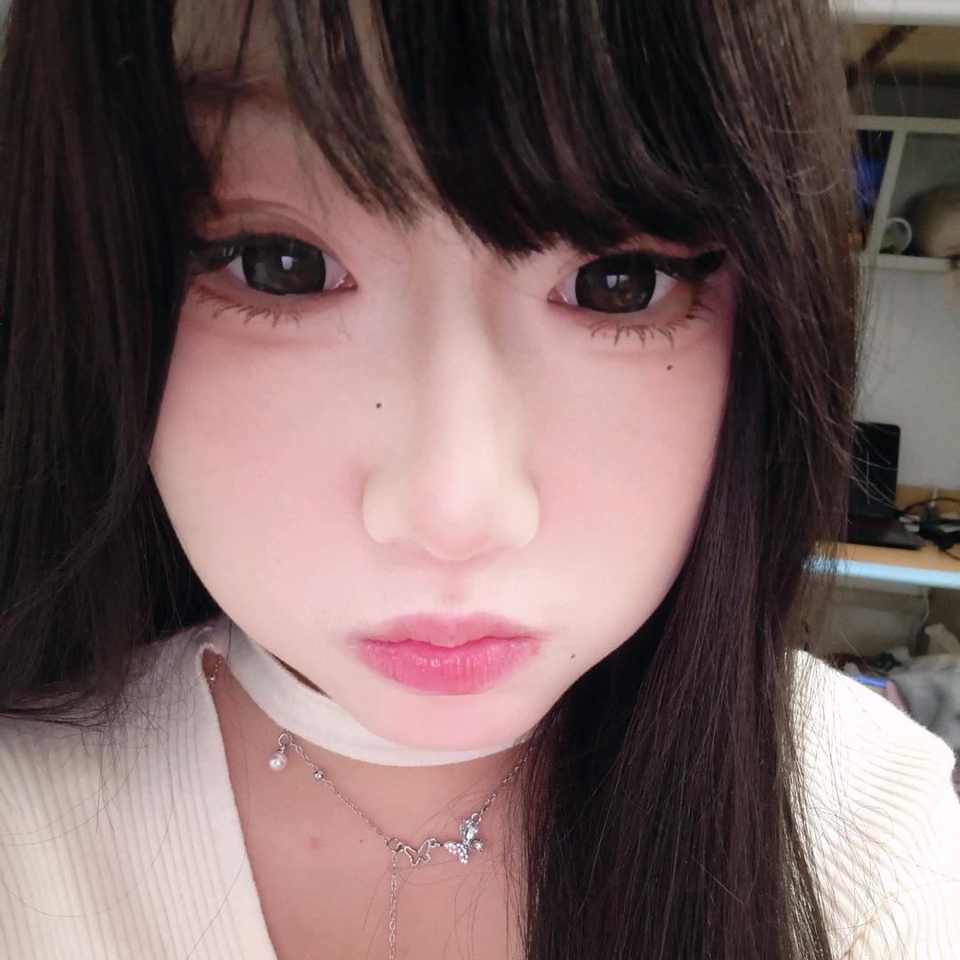 🌻胡图图他亲妈