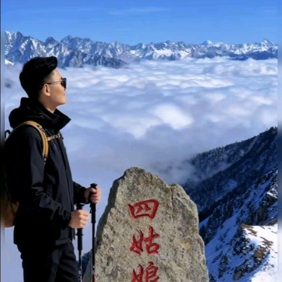 ꧁ཁྲོཾ꫞དབང꫞རྒྱལ꧂