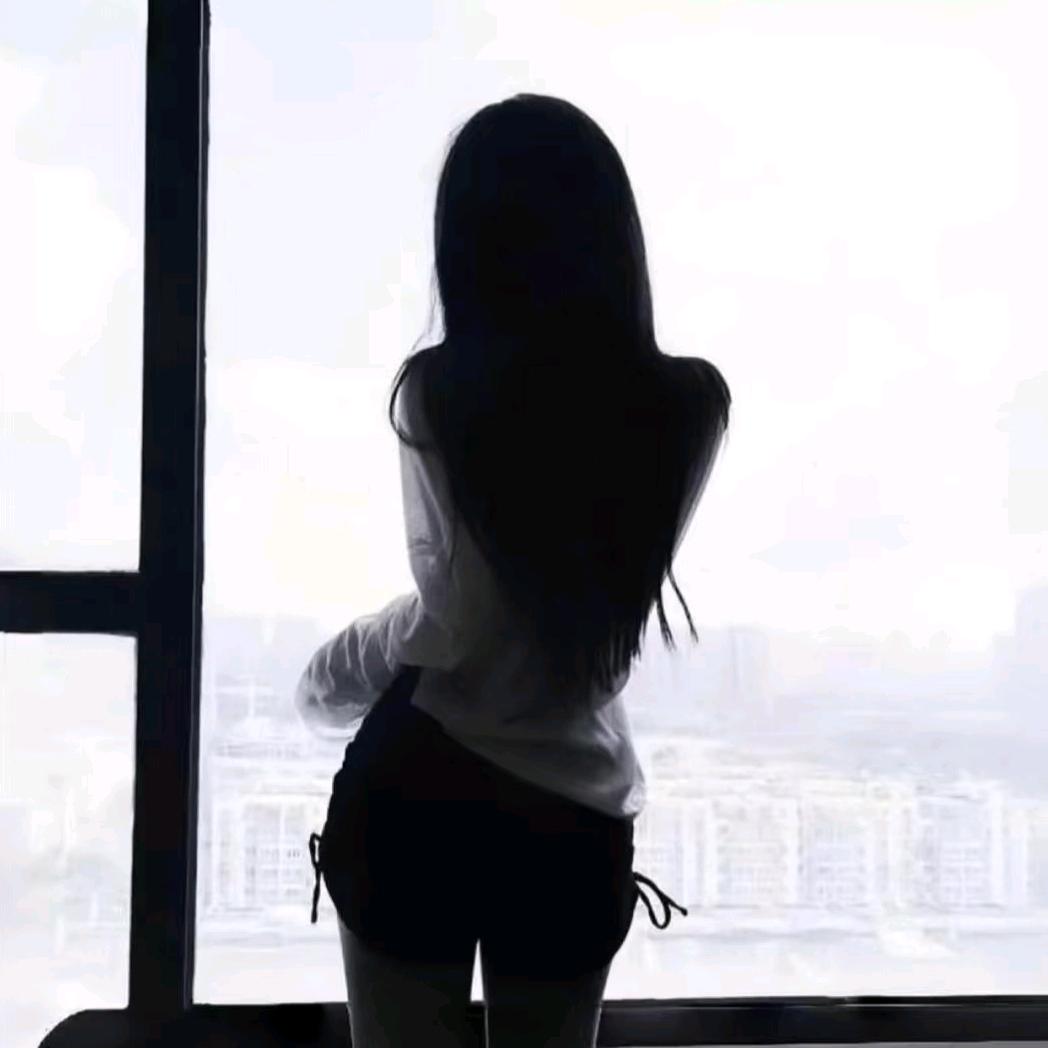 奈奈吖