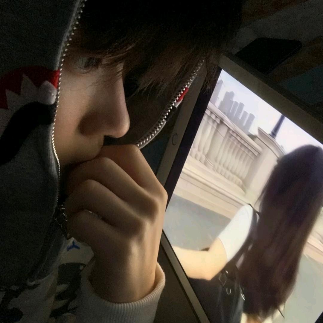 月竞