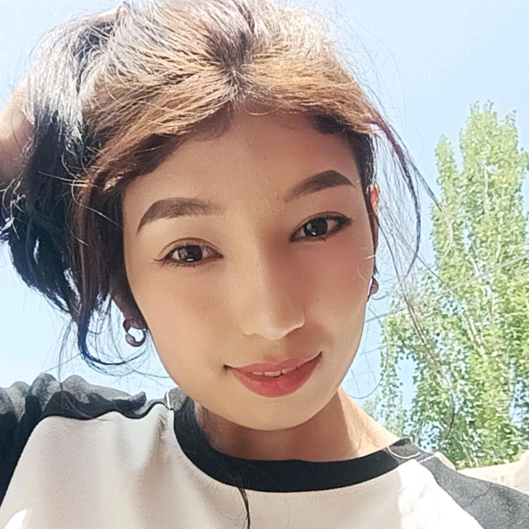 🫱🏽‍🫲🏻🫱🏽‍🫲🏻