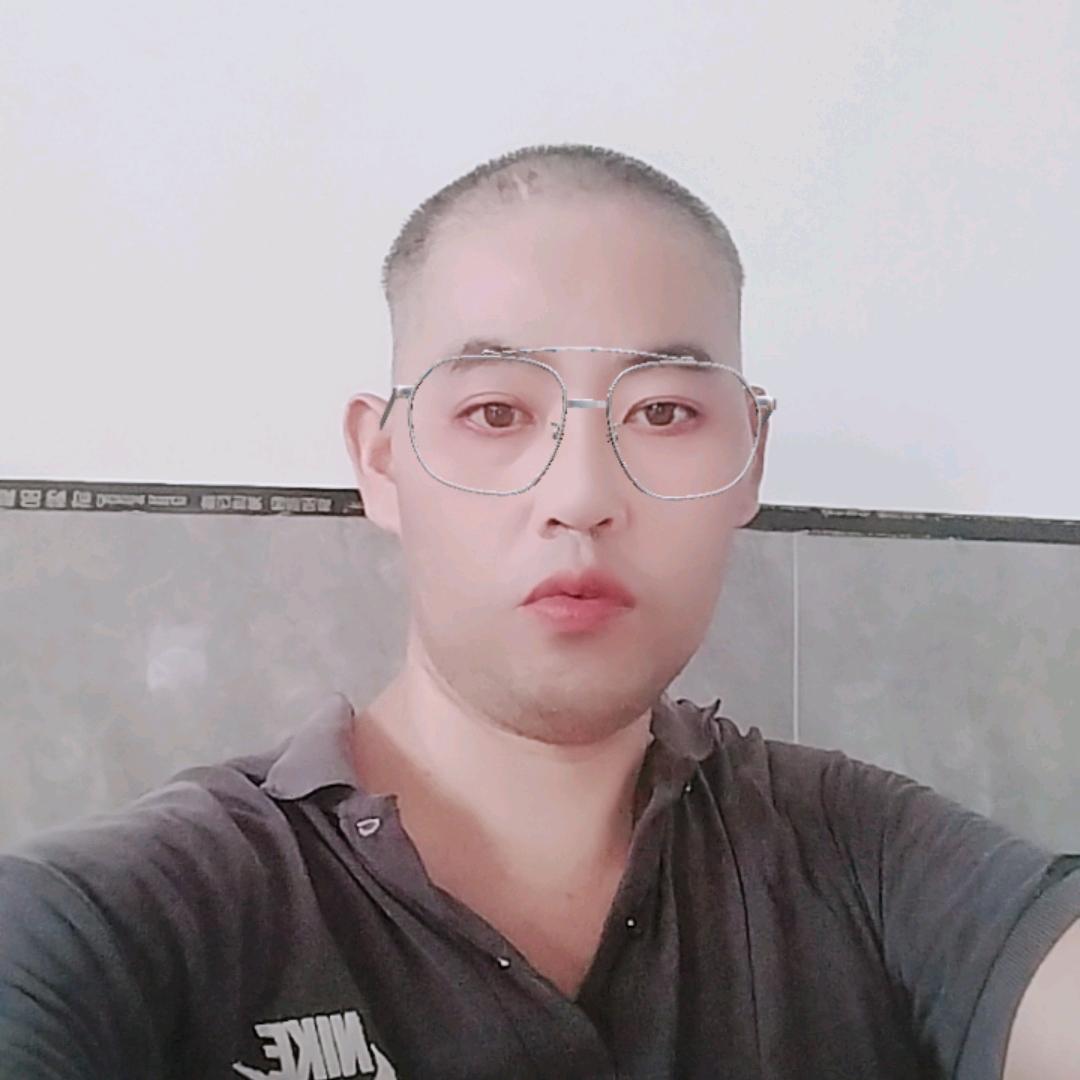 吕小龙