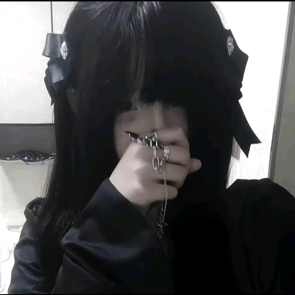 小妍爱摆烂