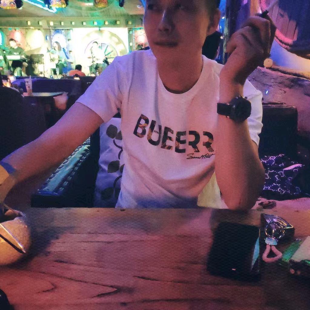 专业全屋安装小邵