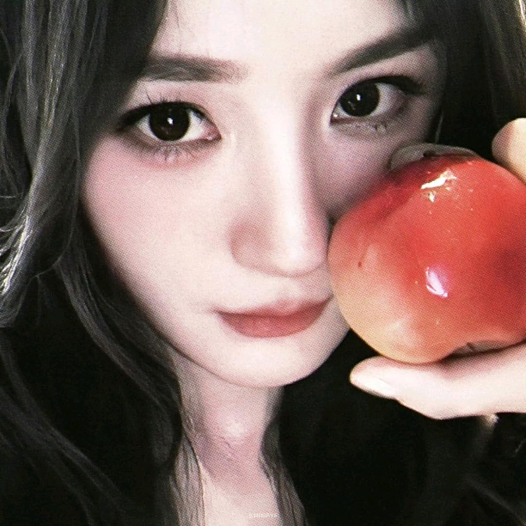 好运蓮蓮的大美人锦鲤附体版