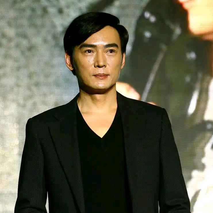 《云霆哥子珊姐》国宝级影视演员，世界超模