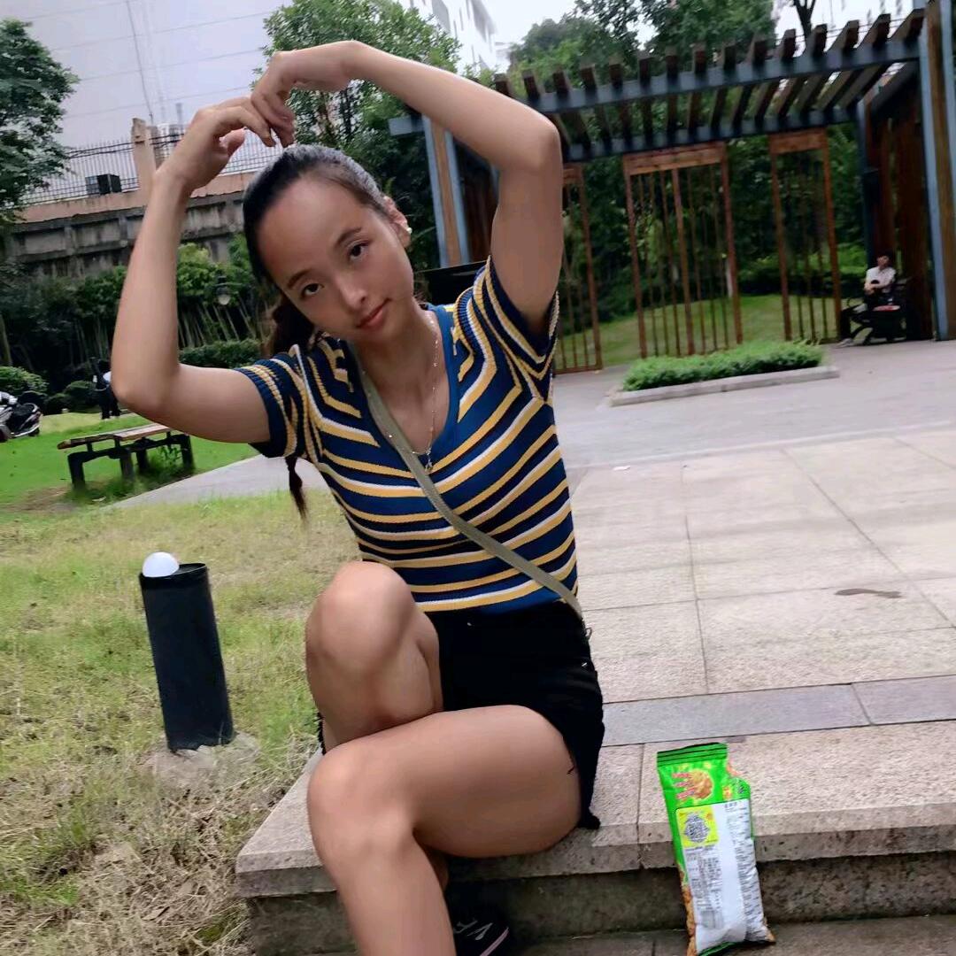 *一个花开&季节@的~忧伤*