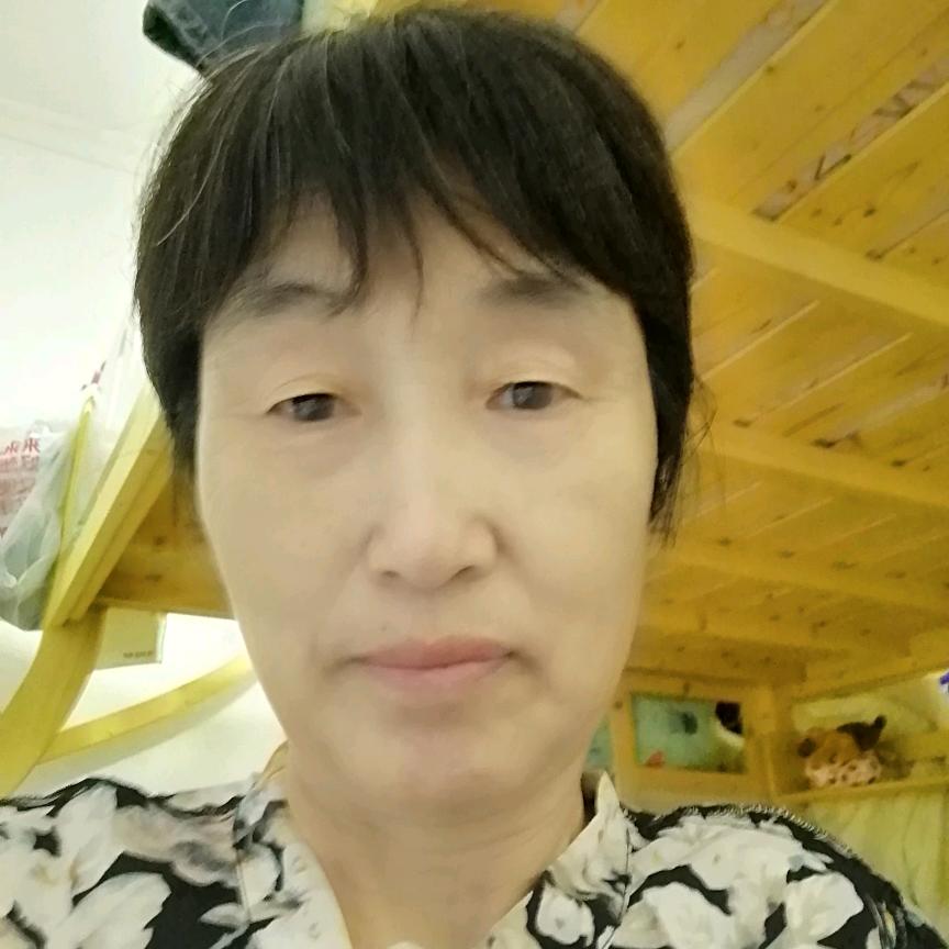 开心的霞姐