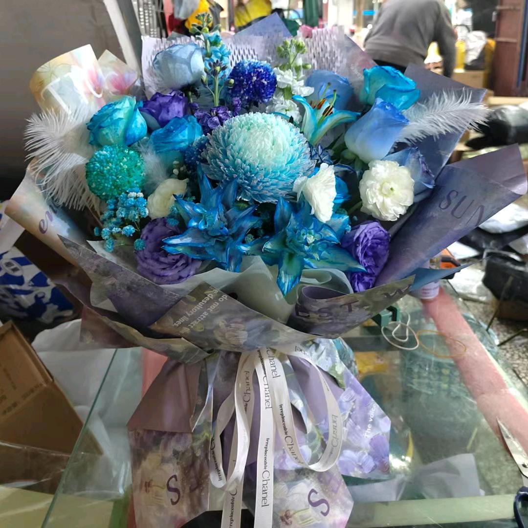 邓哈哈鲜花工作室