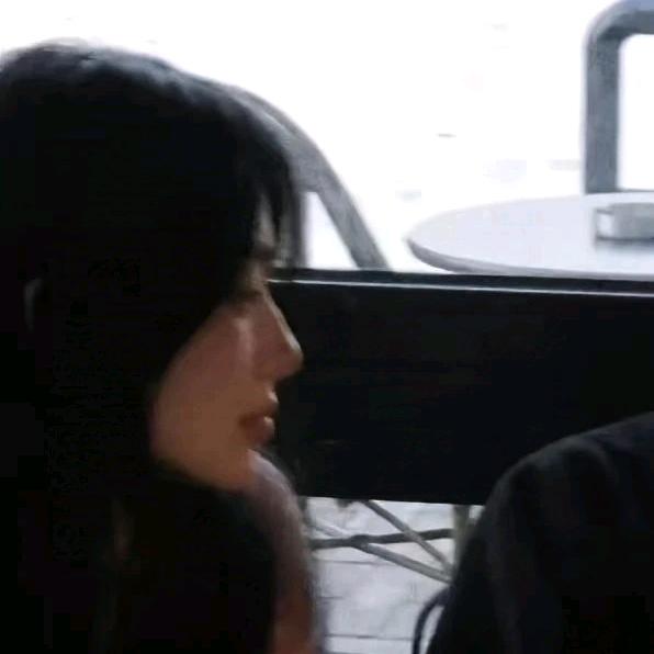 ♛.