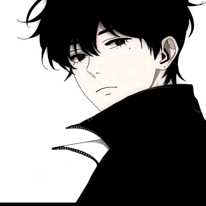 玩和平精英的小龙。