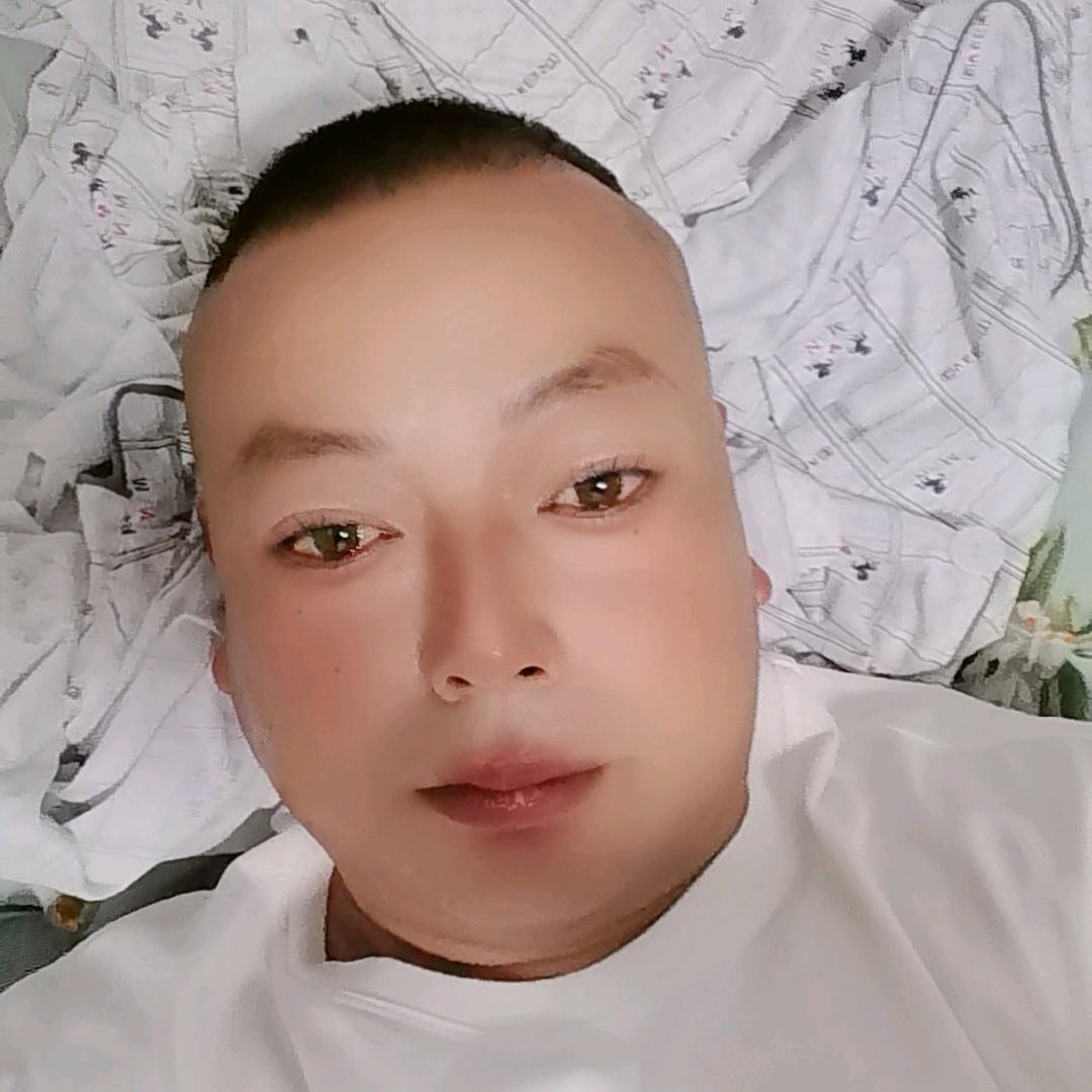 专业安装空调，回收，空调.：打孔水电
