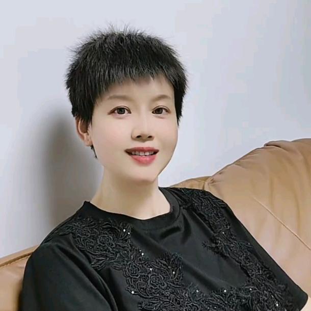 颜如玉🎵