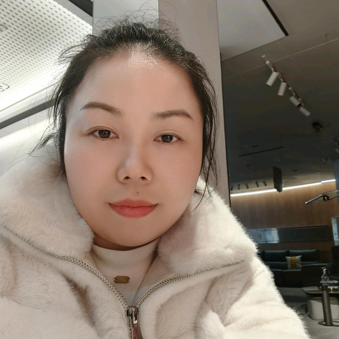 临澧时代家居朱俸仪