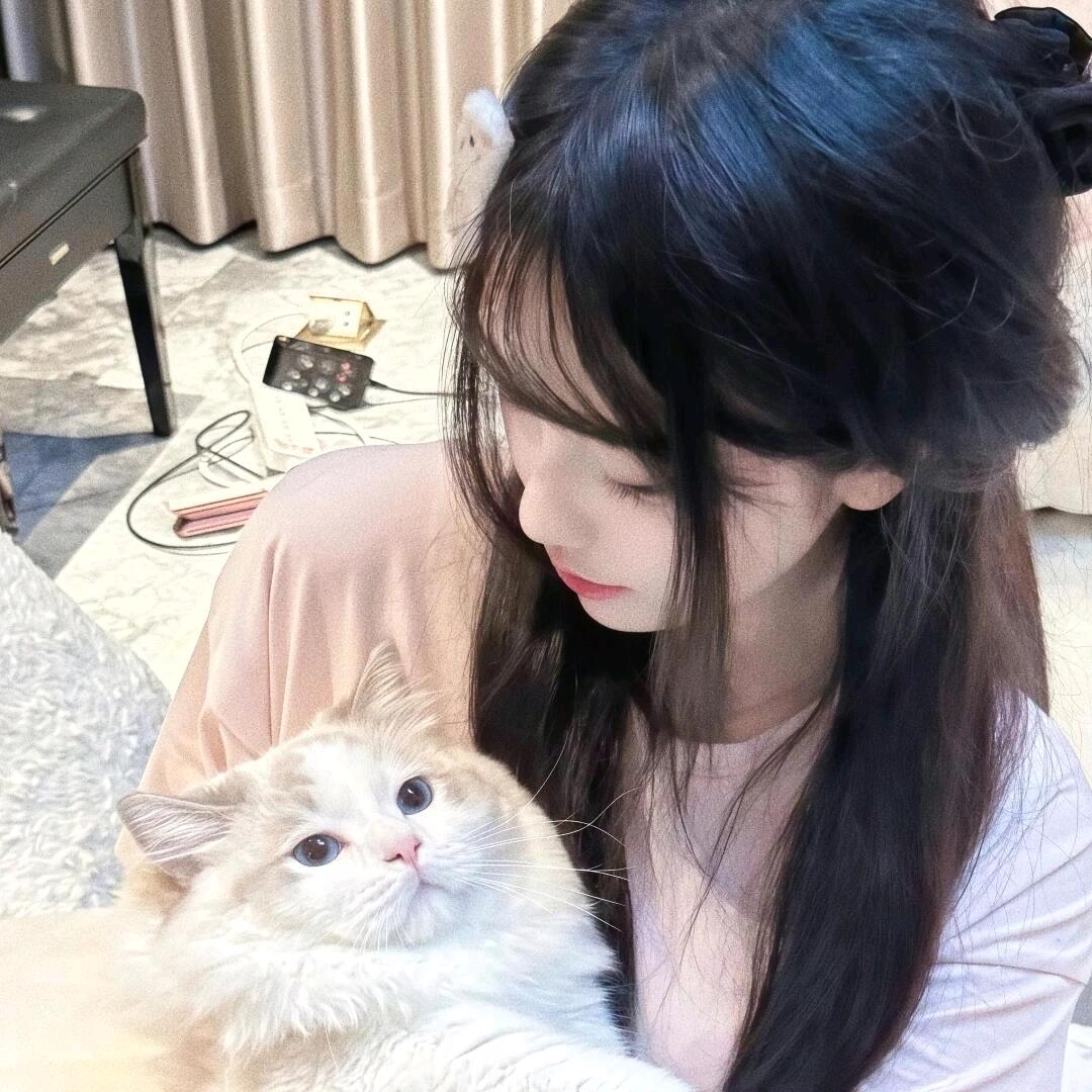 许妍