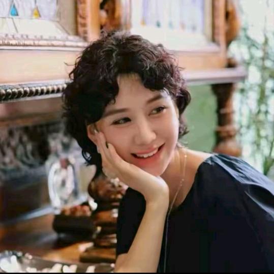 TT设计师(高级感穿搭)