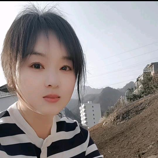 夕阳写满东墙诗