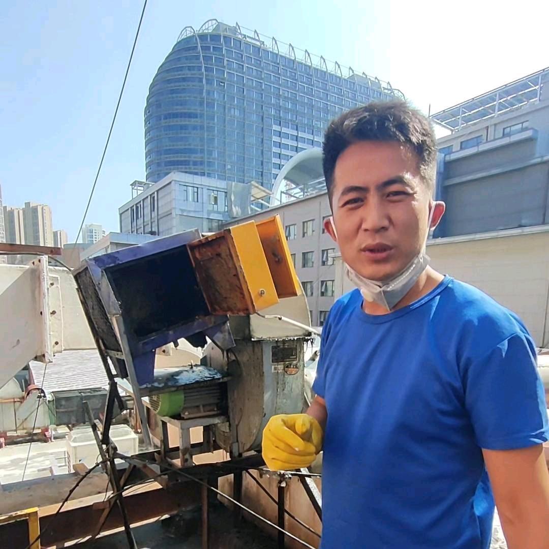 美屋商用烟机管道清洗