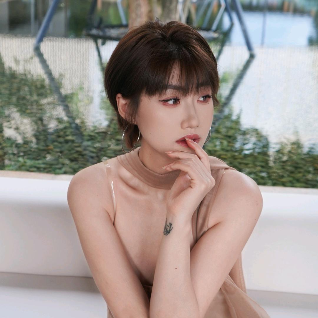 叁叁呀