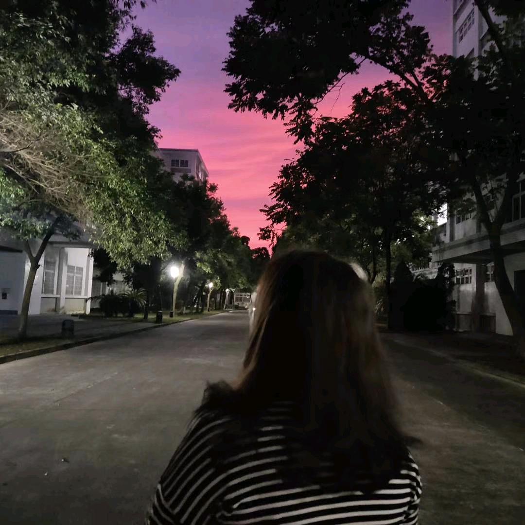 白白吖💭