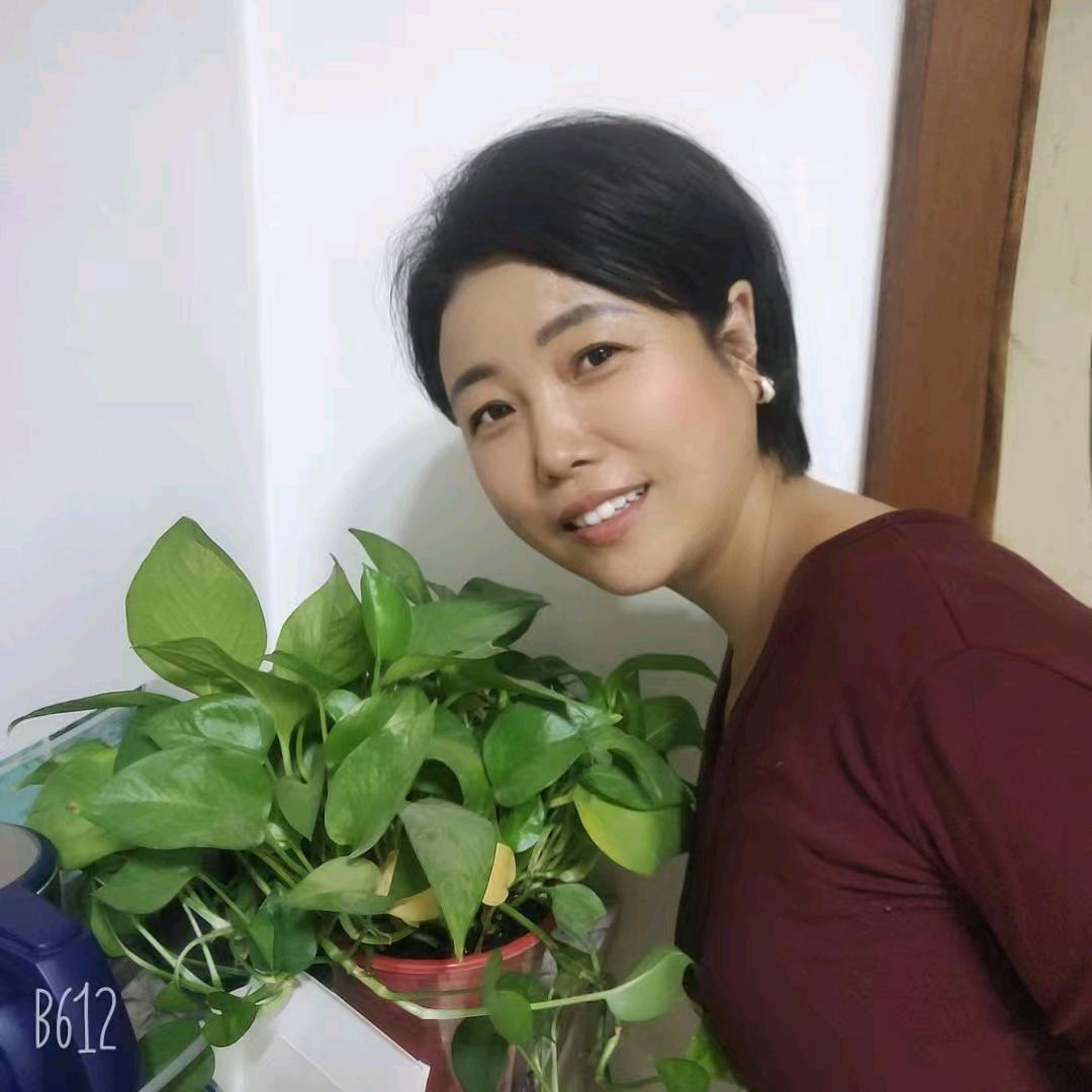 四月