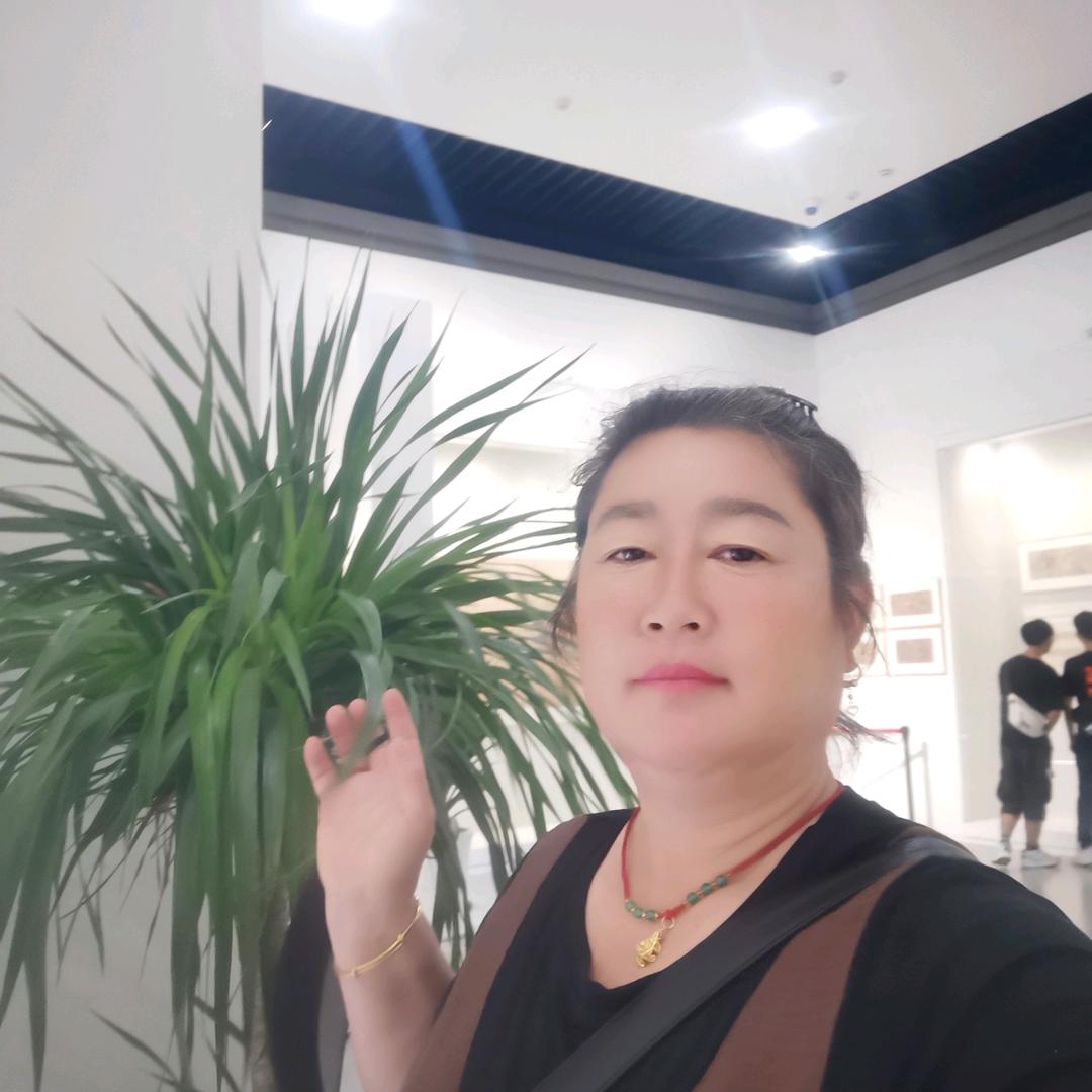 王姐，秘制卤味