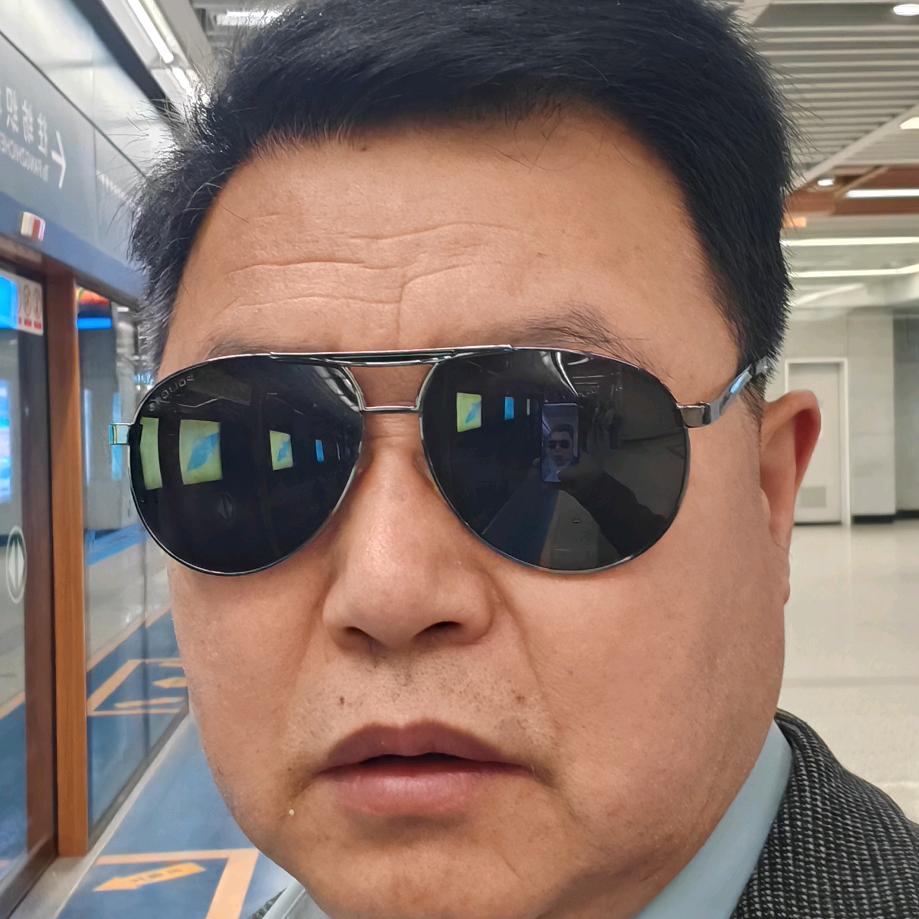 西安同泰灯具城商管部邓卫国