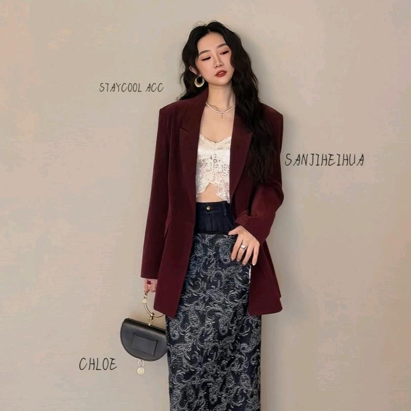 三吉黑花穿搭同款bot