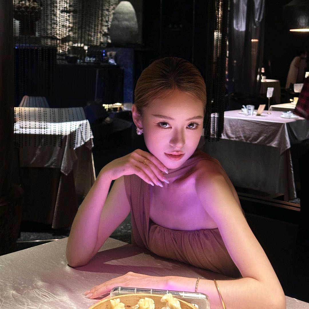 阿 啵 次