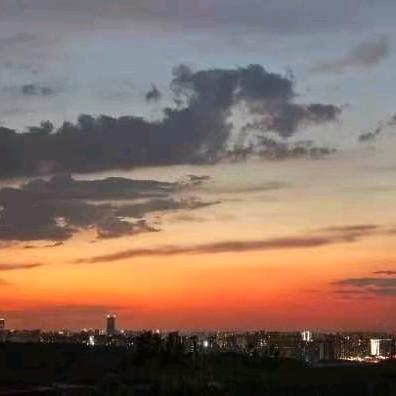 宇蓝天