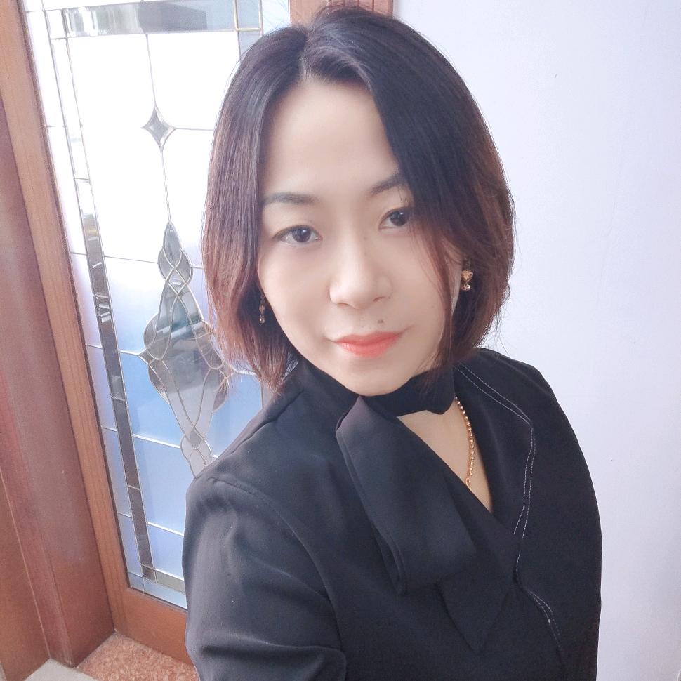 姹紫嫣红