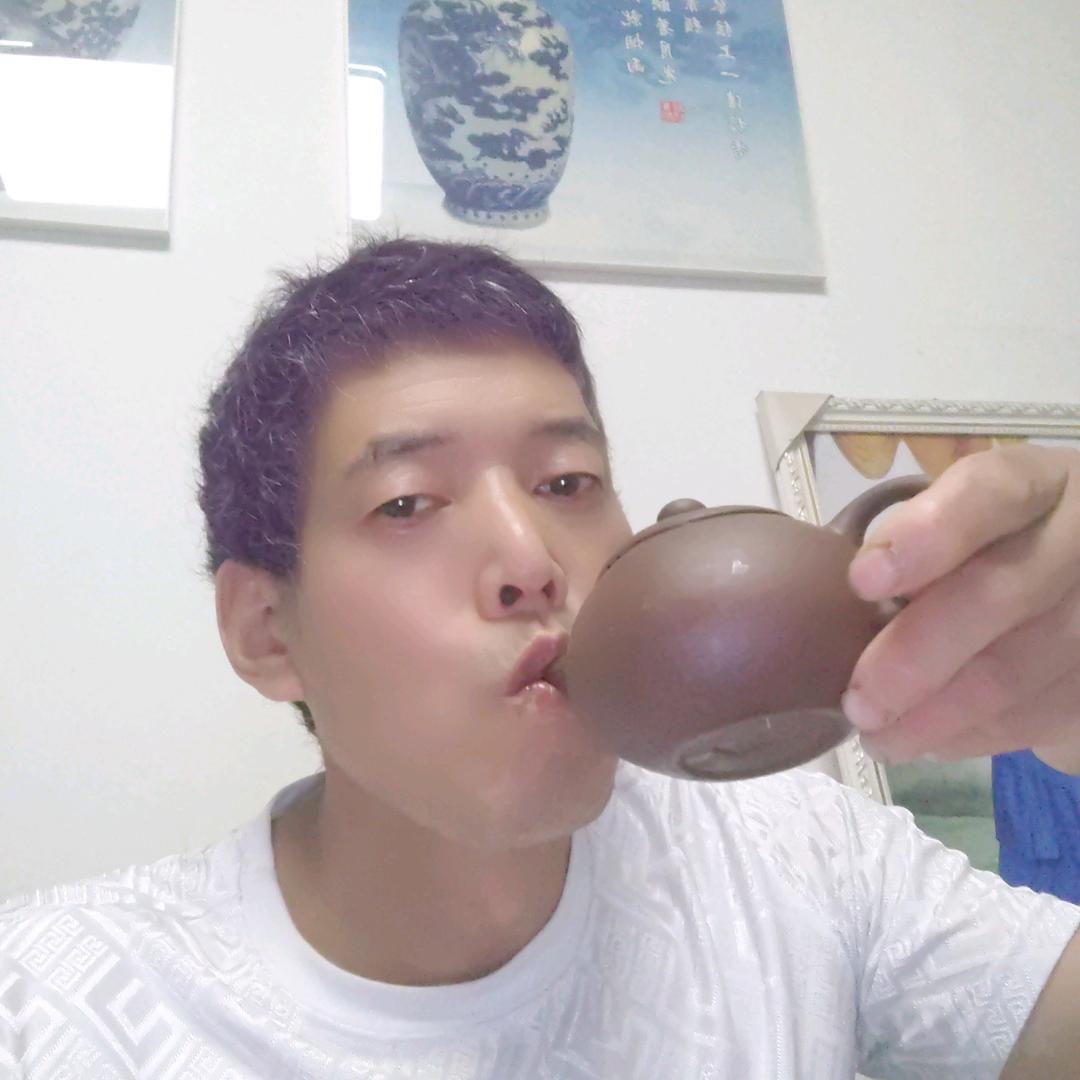 幸福快乐的人