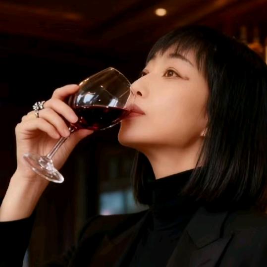 爱恨己随意，（拒绝连赞）