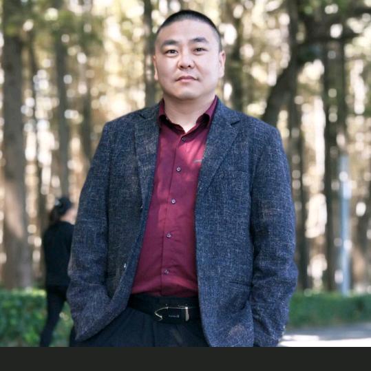 AAA轻舟已过万重山