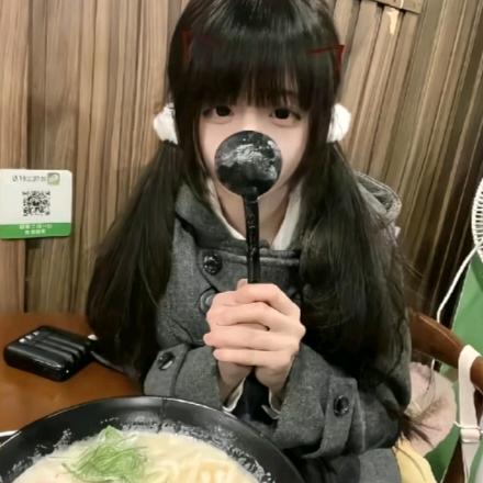 小栀lyj