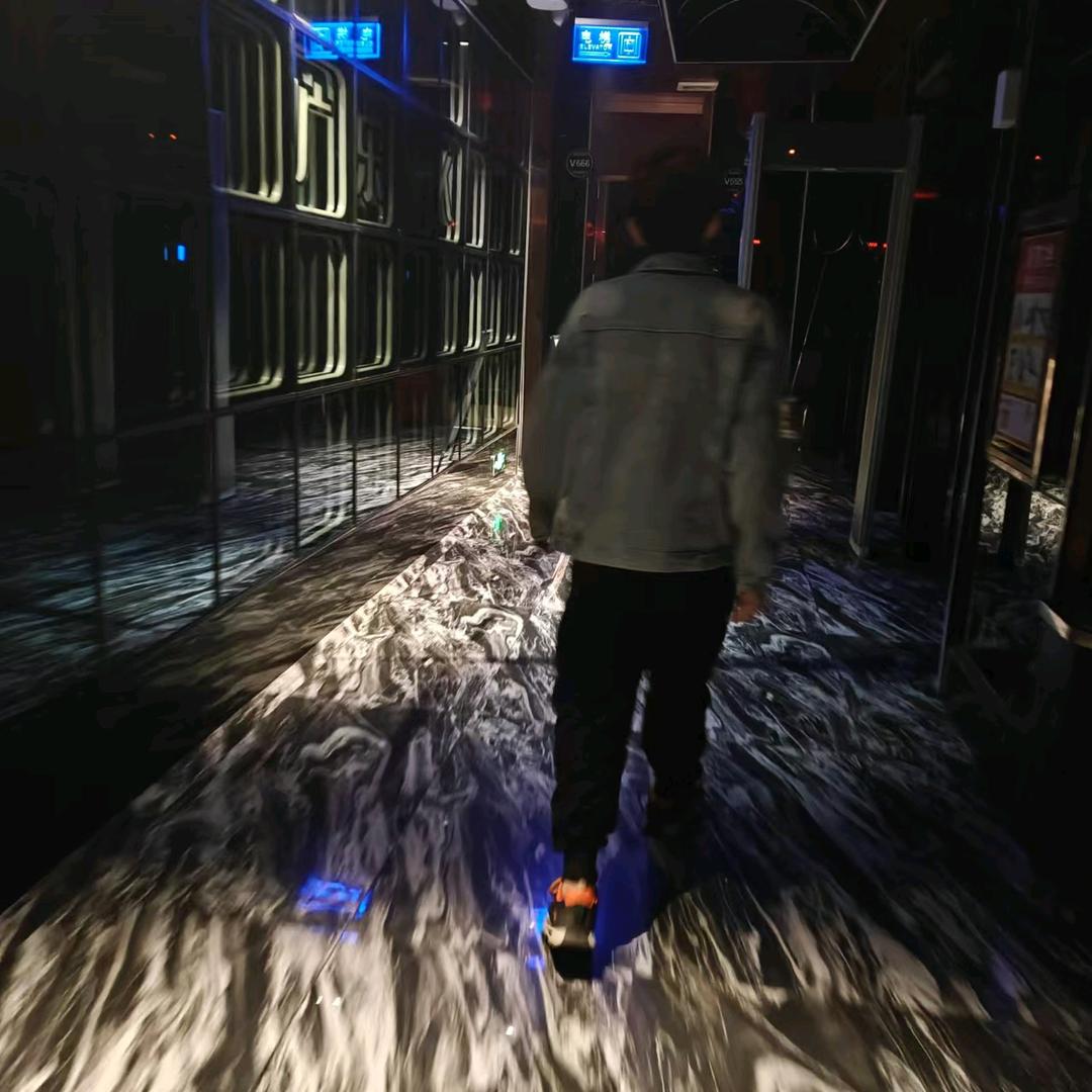 陳@