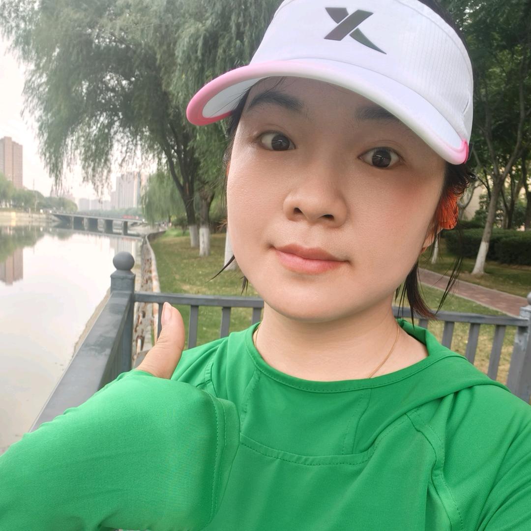 爱跑步🏃🏻‍♀️的英子